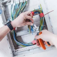 تمديدات كهرباء بالرياض